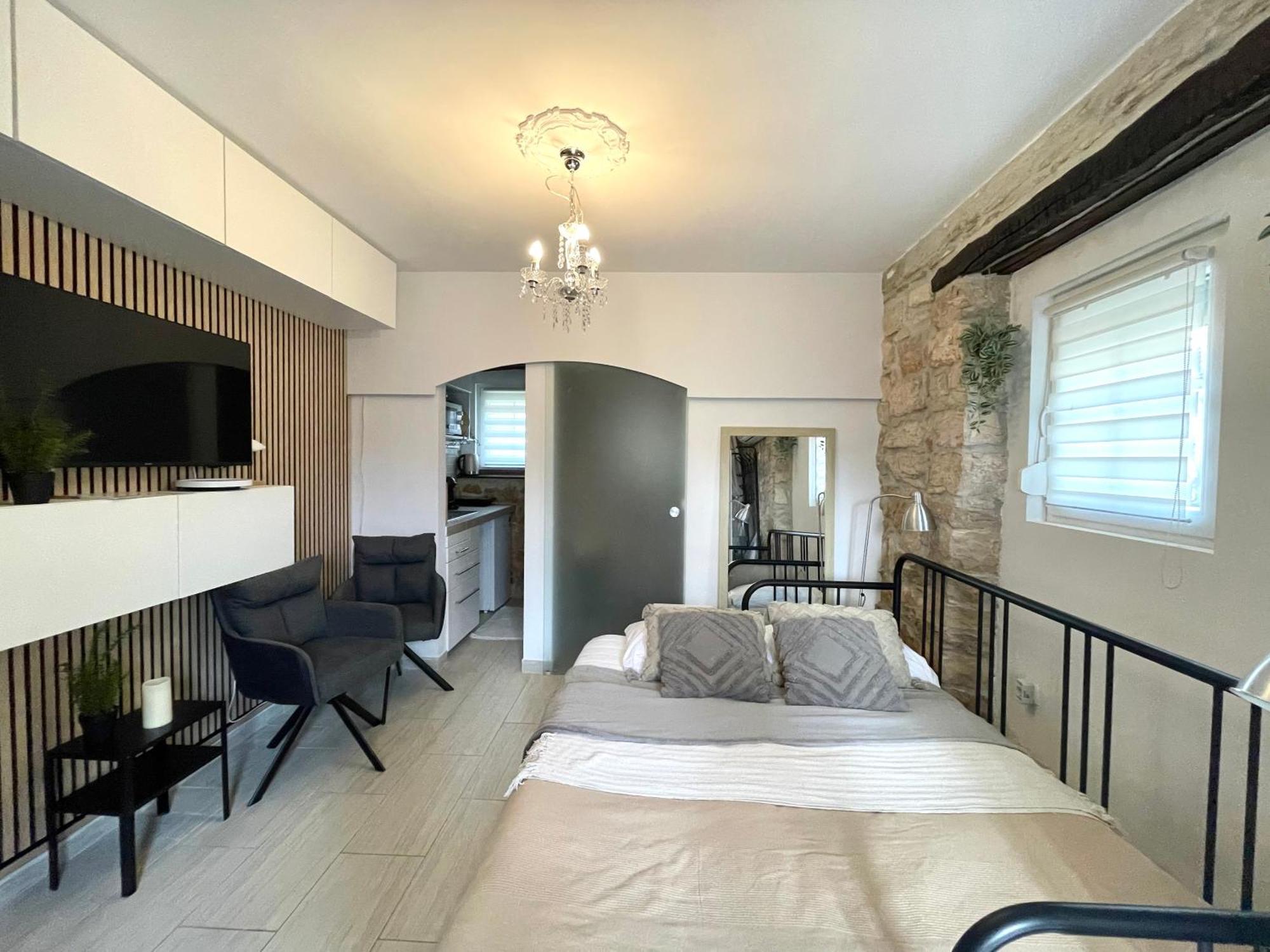 Villa Amore Radini Istrian Romantic Studio With Private Parking And Terrace บระทอนิกลา ภายนอก รูปภาพ
